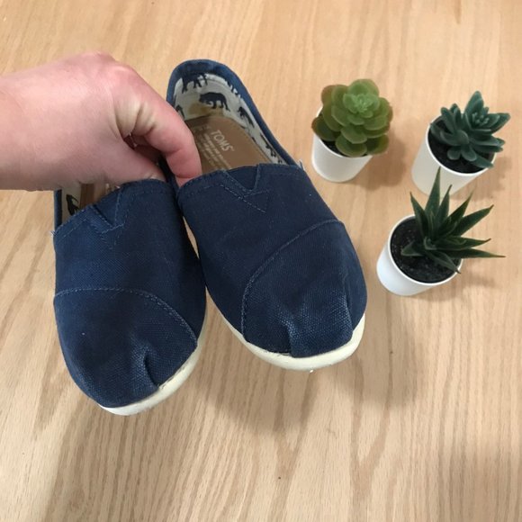 Navy Toms Shoes sizez 6.5 - Picture 2 of 6
